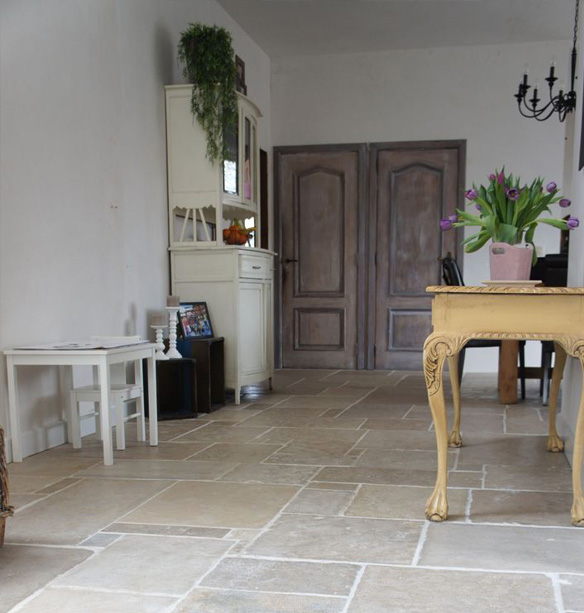 travertine-tile